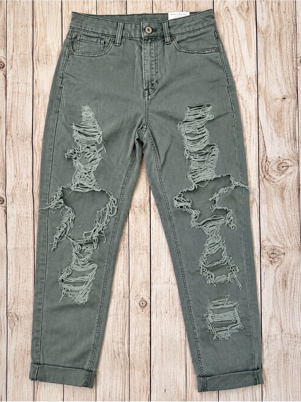 NWT American Eagle Olive Green Heavily Distressed Mom Jean High Rise Size 2
